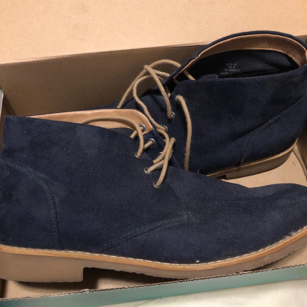 Chukka boots